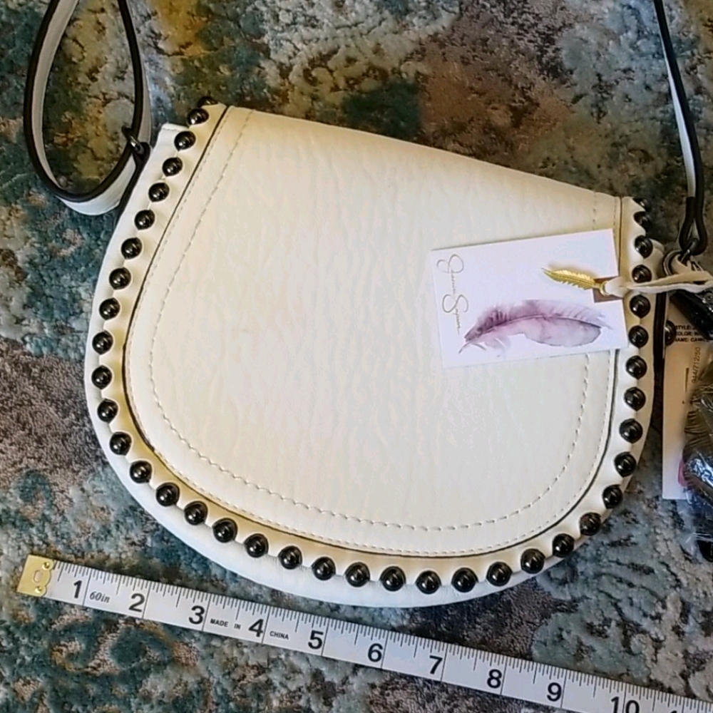 New 🔥 White Leather Purse 😍